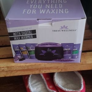 Digital hard wax warmer